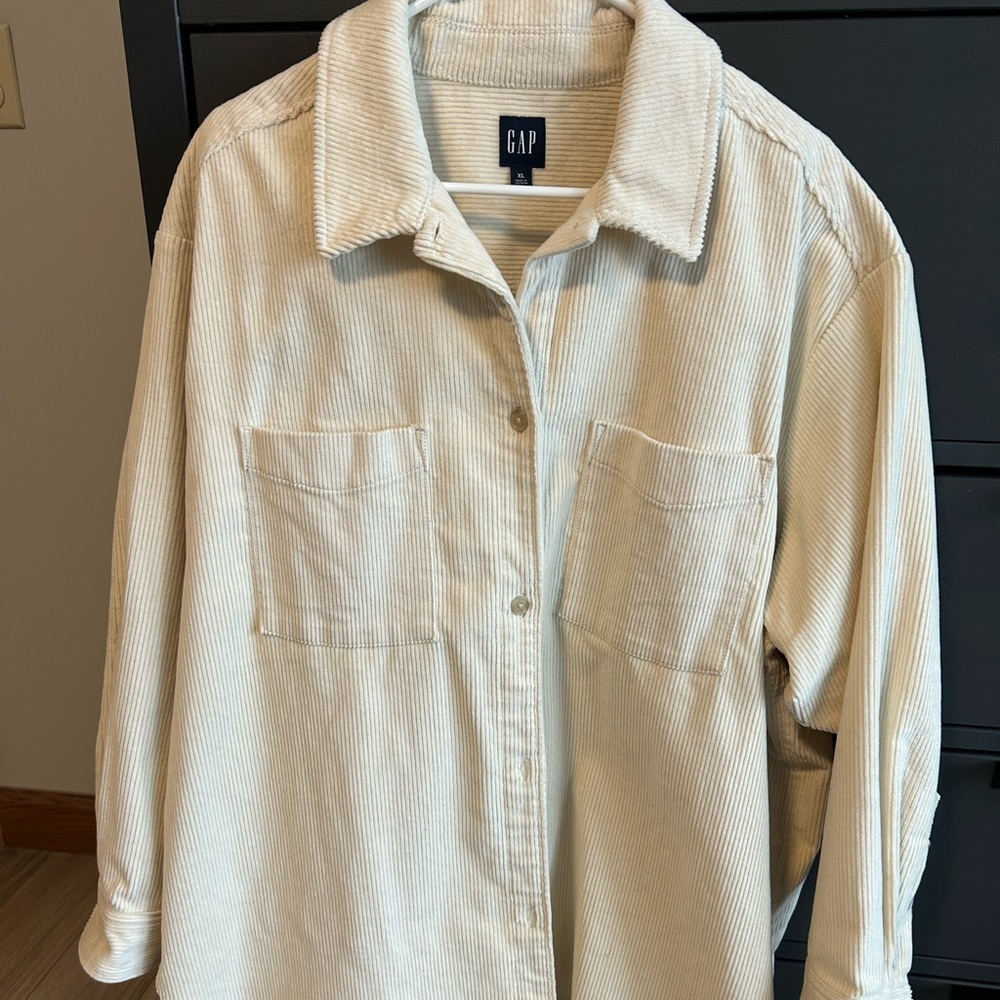 Gap Cream Corduroy button down